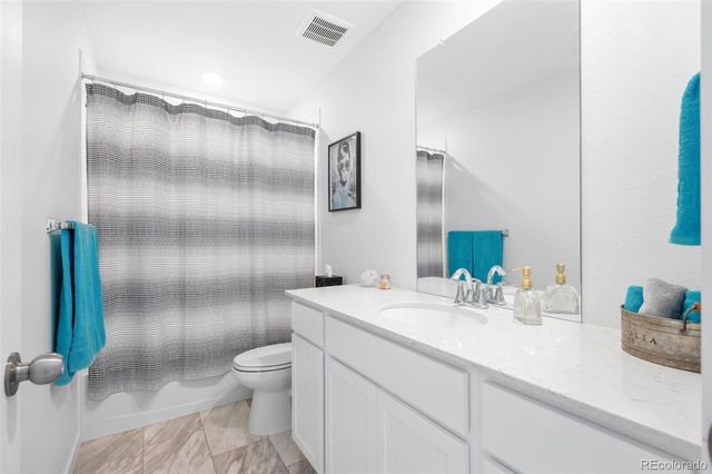 1982 S Fultondale Court, Aurora, CO 80018