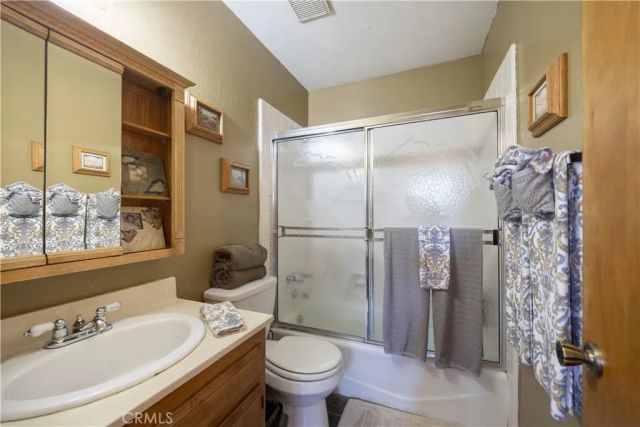 26937 Tunnel Drive, Lake Arrowhead, CA 92352