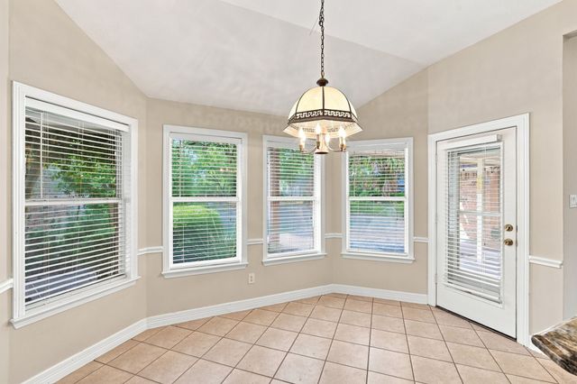 1212 N Creek Circle, Waxahachie, TX 75165
