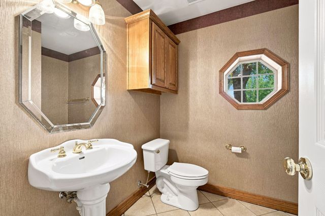 1212 N Creek Circle, Waxahachie, TX 75165