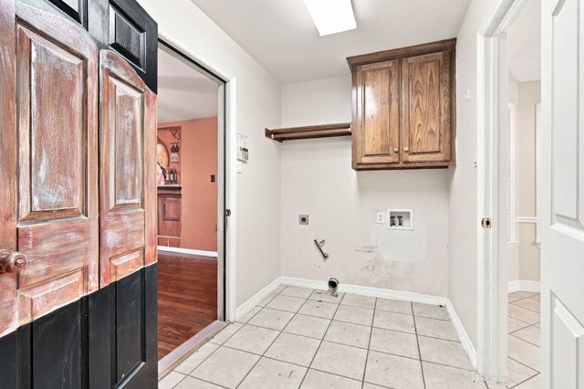 1212 N Creek Circle, Waxahachie, TX 75165