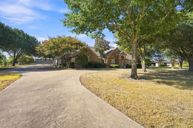 1212 N Creek Circle, Waxahachie, TX 75165