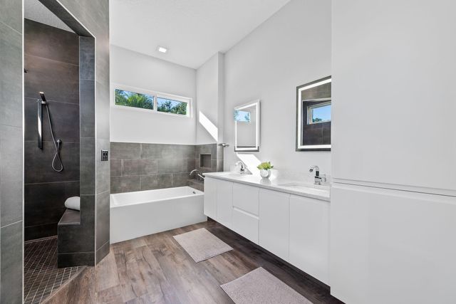 2693 Holley Club Drive, Navarre, FL 32566