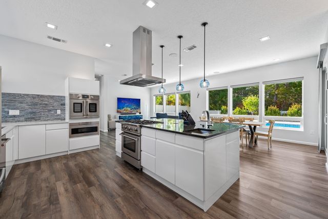 2693 Holley Club Drive, Navarre, FL 32566