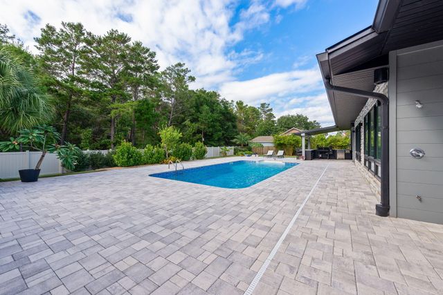 2693 Holley Club Drive, Navarre, FL 32566