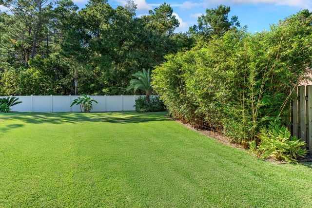 2693 Holley Club Drive, Navarre, FL 32566