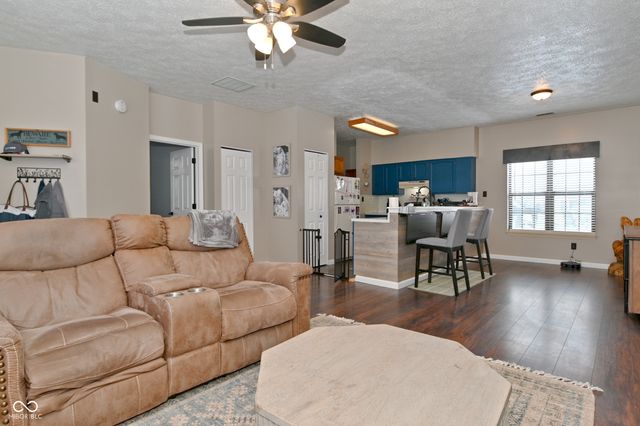 7142 Eagle Cove North Drive, Indianapolis, IN 46254