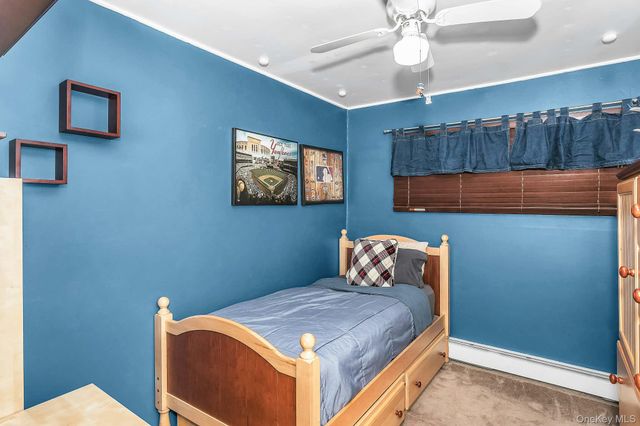 9 Blanche Street, Plainview, NY 11803