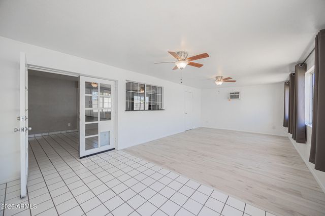 1634 W SACK Drive, Phoenix, AZ 85027
