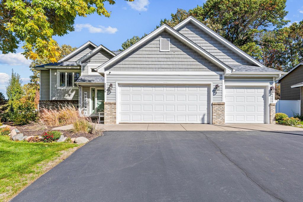 2289 S Coon Creek Drive, Andover, MN 55304 — exterior