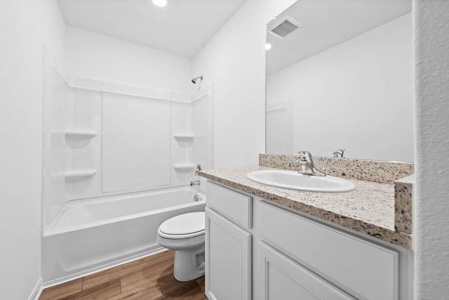 129 Paradise Canyon DR, Jarrell, TX 76537