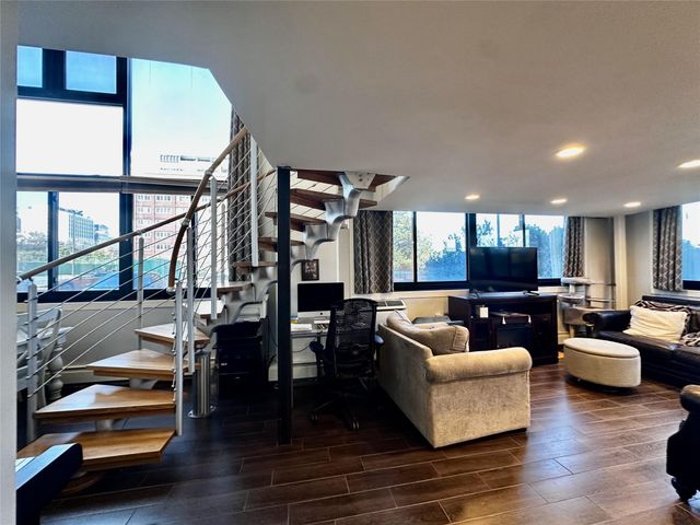 10 Bay Street Landing 1A, Staten Island, NY 10301