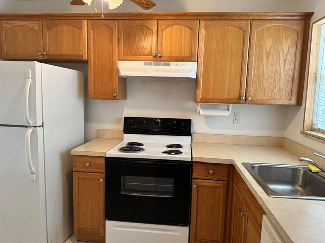 2721 N Pine Island Road 301, Sunrise, FL 33322