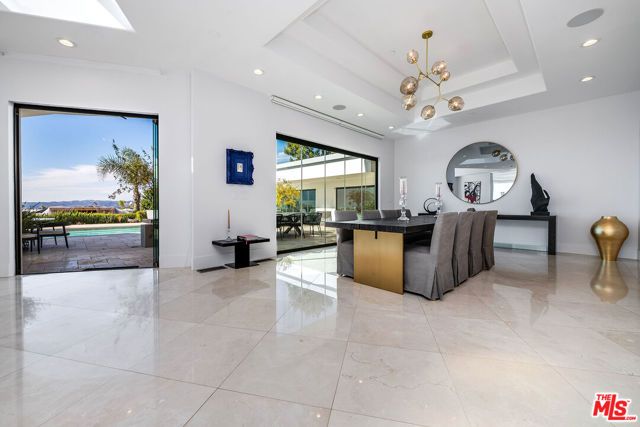 580 Chalette Drive, Beverly Hills, CA 90210
