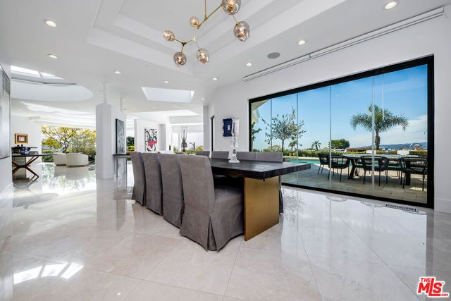 580 Chalette Drive, Beverly Hills, CA 90210