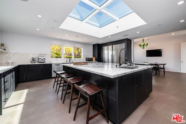 580 Chalette Drive, Beverly Hills, CA 90210