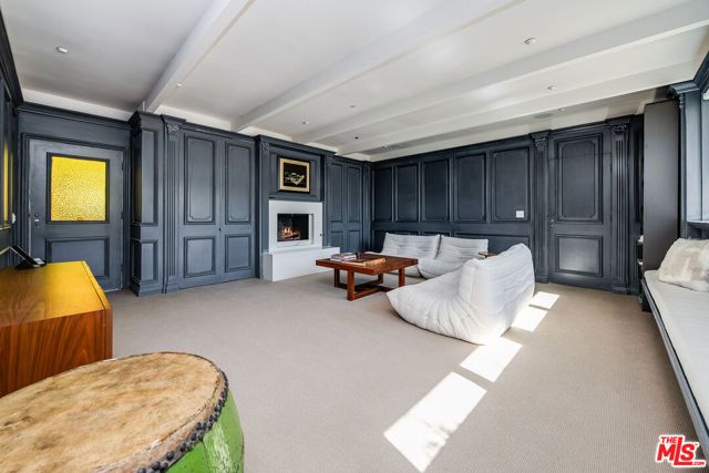 580 Chalette Drive, Beverly Hills, CA 90210