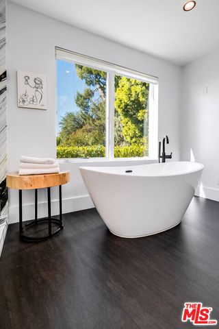 580 Chalette Drive, Beverly Hills, CA 90210