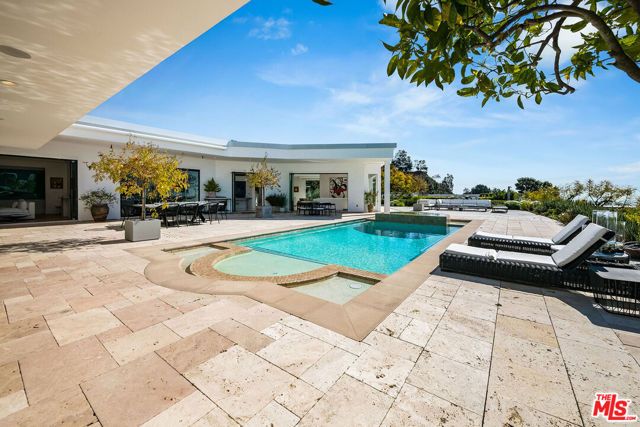 580 Chalette Drive, Beverly Hills, CA 90210