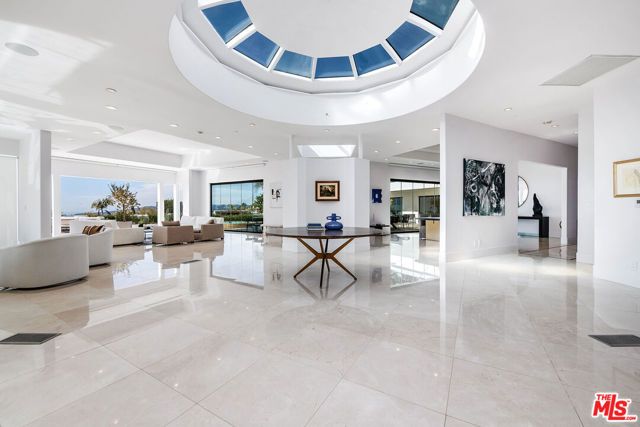 580 Chalette Drive, Beverly Hills, CA 90210