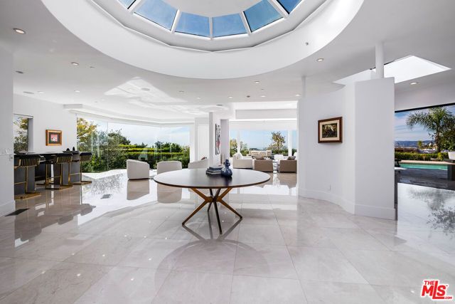 580 Chalette Drive, Beverly Hills, CA 90210