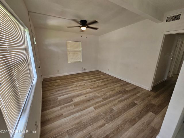 2736 LIPPIA Road, Jacksonville, FL 32209