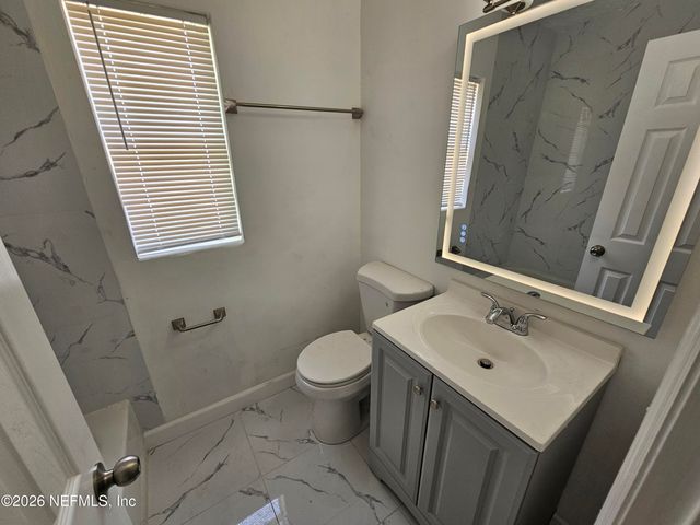 2736 LIPPIA Road, Jacksonville, FL 32209