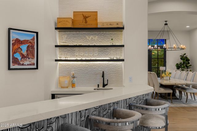 6650 N HILLSIDE Drive, Paradise Valley, AZ 85253