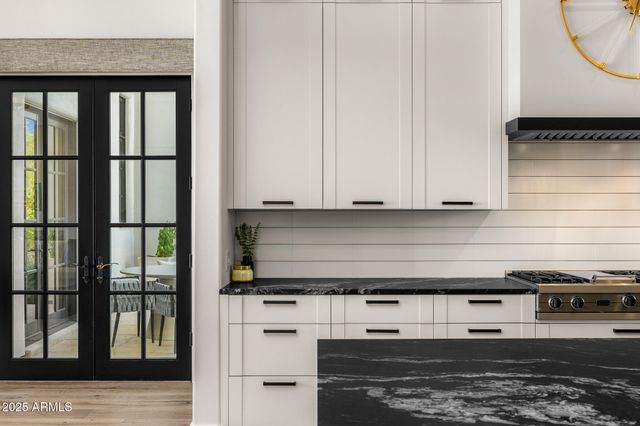 6650 N HILLSIDE Drive, Paradise Valley, AZ 85253