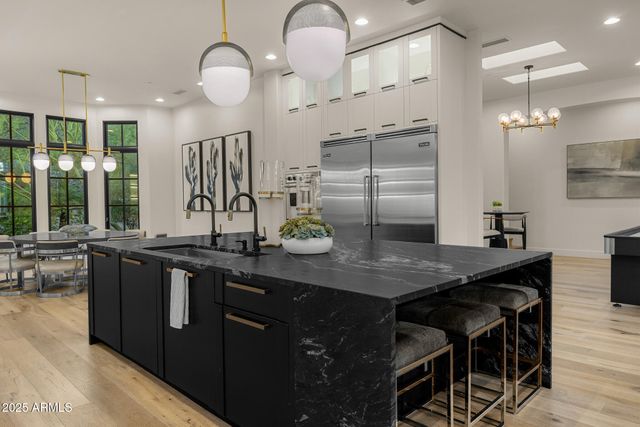 6650 N HILLSIDE Drive, Paradise Valley, AZ 85253