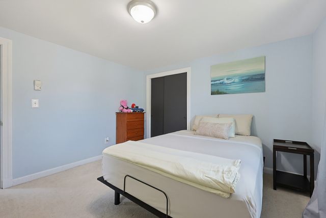 22 Harriss Ct, Abington, MA 02351