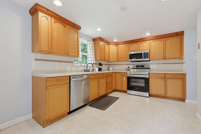 22 Harriss Ct, Abington, MA 02351