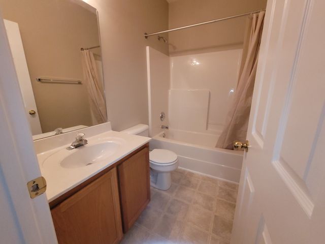 219 Wyndom Ct, Goodlettsville, TN 37072