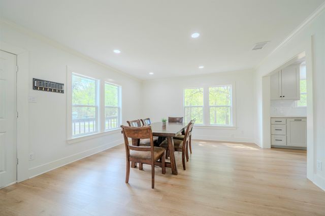 230 Parkwood Street, Kilgore, TX 75662