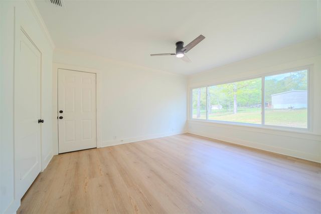 230 Parkwood Street, Kilgore, TX 75662