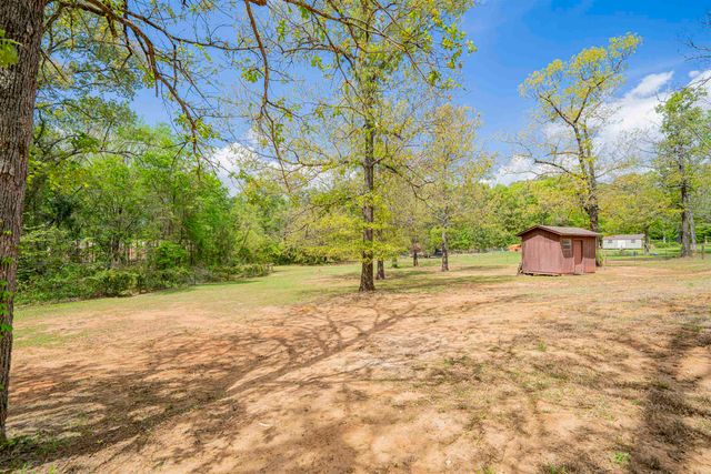 230 Parkwood Street, Kilgore, TX 75662