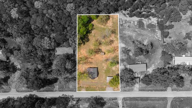 230 Parkwood Street, Kilgore, TX 75662