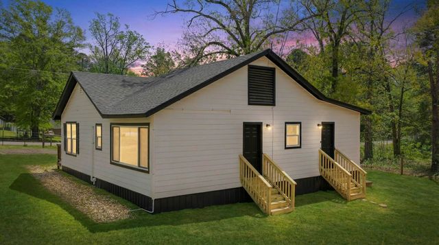 230 Parkwood Street, Kilgore, TX 75662