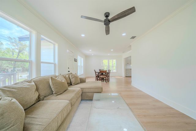 230 Parkwood Street, Kilgore, TX 75662