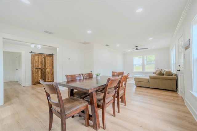 230 Parkwood Street, Kilgore, TX 75662