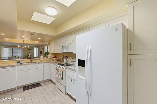 7808 N La Cañada Drive, Tucson, AZ 85704