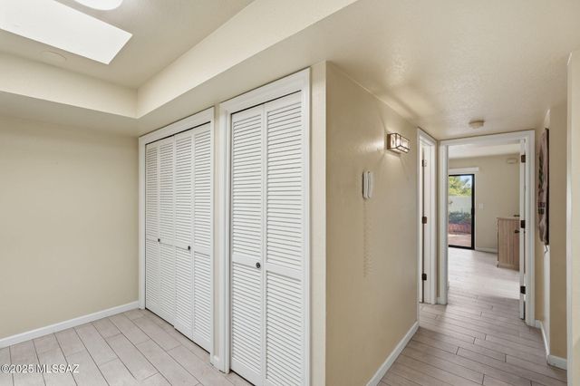 7808 N La Cañada Drive, Tucson, AZ 85704