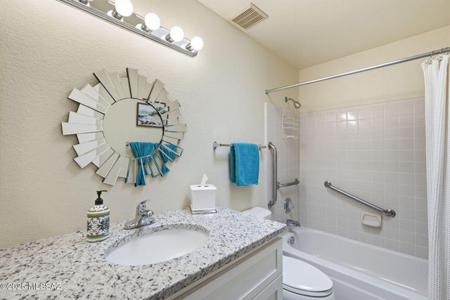 7808 N La Cañada Drive, Tucson, AZ 85704