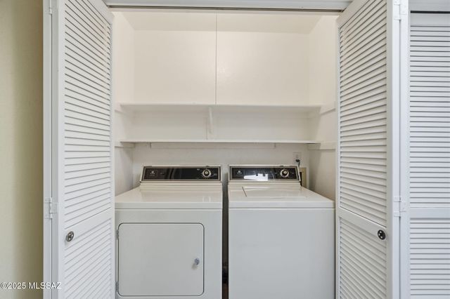 7808 N La Cañada Drive, Tucson, AZ 85704