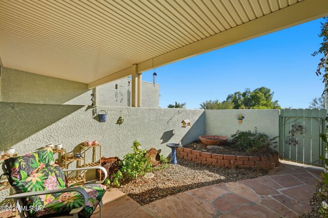 7808 N La Cañada Drive, Tucson, AZ 85704