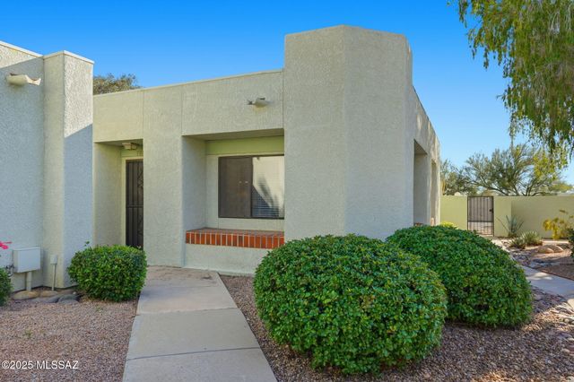 7808 N La Cañada Drive, Tucson, AZ 85704