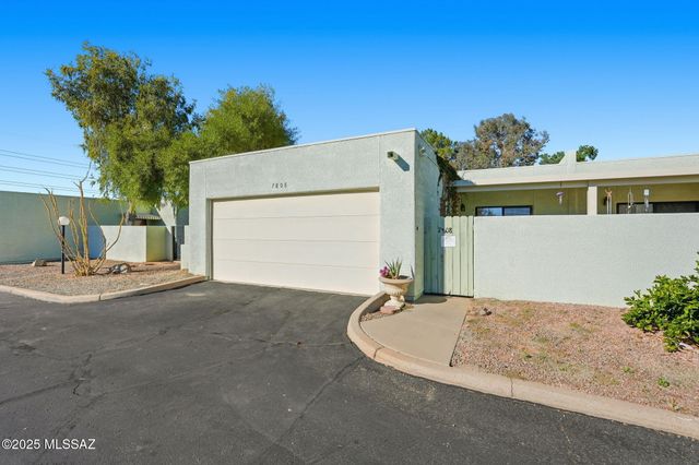 7808 N La Cañada Drive, Tucson, AZ 85704