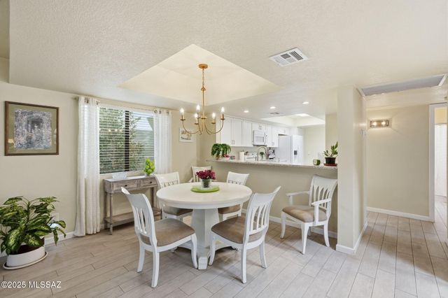 7808 N La Cañada Drive, Tucson, AZ 85704