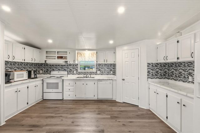 2264 Todd Dr., Longs, SC 29568