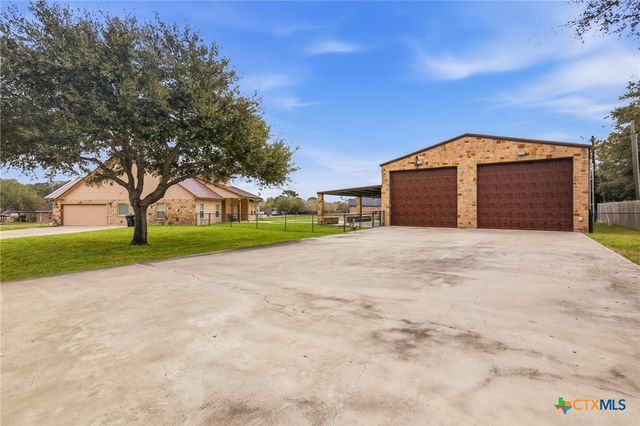 108 Lakeway Court, Victoria, TX 77905